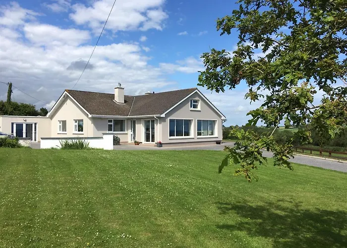 Follies Ballyvoile Проживание в семье